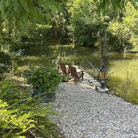 En Bord De Riviere Bed & Breakfast Casseneuil Exterior foto
