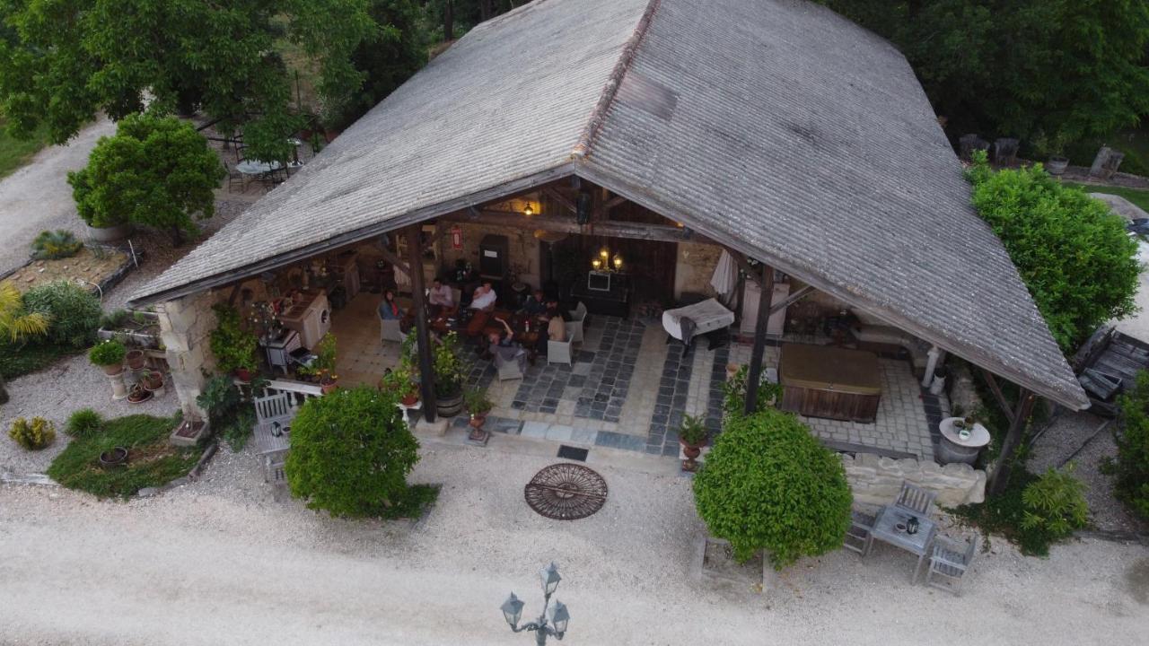 En Bord De Riviere Bed & Breakfast Casseneuil Exterior foto