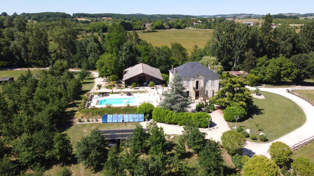 En Bord De Riviere Bed & Breakfast Casseneuil Exterior foto