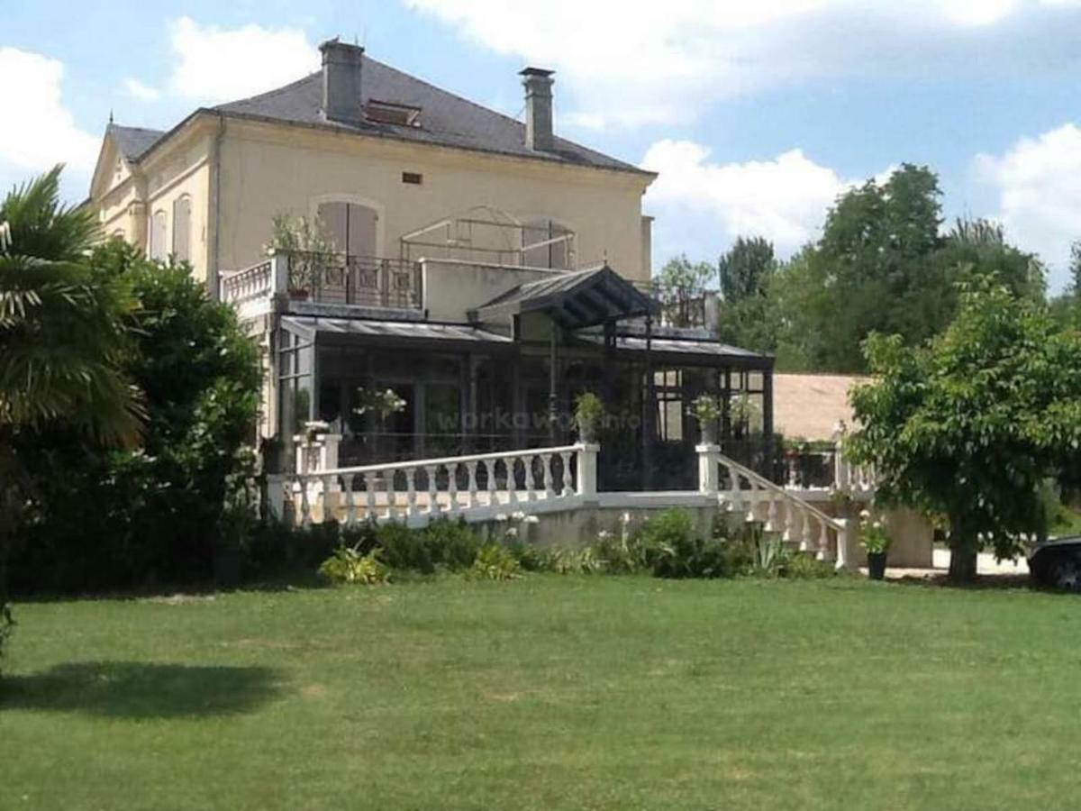 En Bord De Riviere Bed & Breakfast Casseneuil Exterior foto