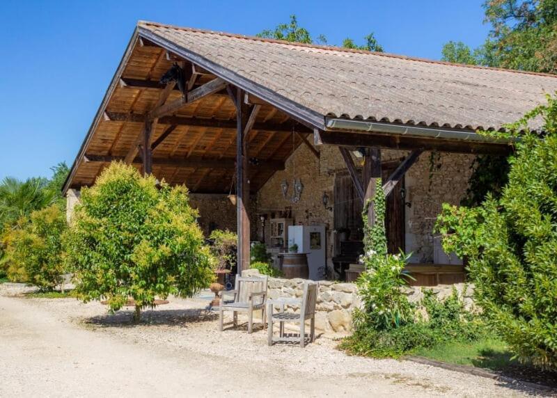 En Bord De Riviere Bed & Breakfast Casseneuil Exterior foto